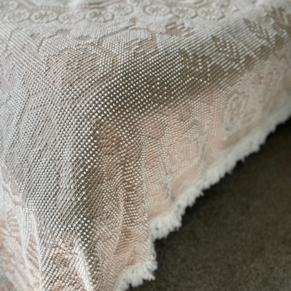 Vintage Chenile Light Dusty Pink Queen Bed Coverlet Light Blanket - Picture 10 of 11